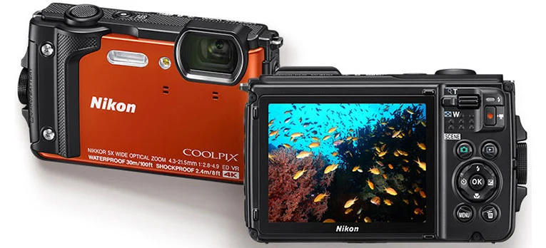 Aparat foto digital Nikon COOLPIX W300 Holiday Kit